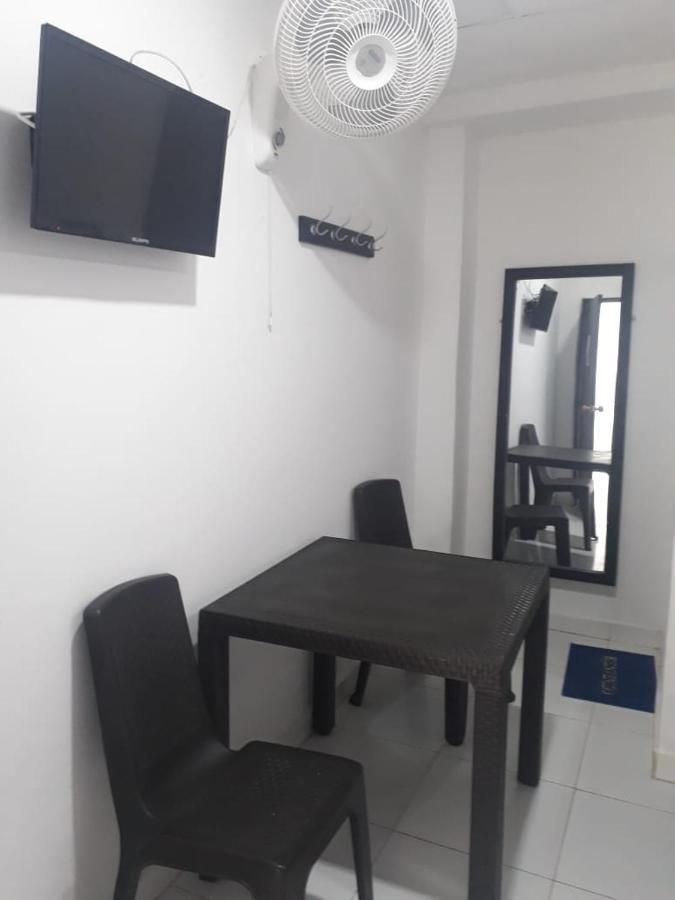 Hotel Don Tono Толу Екстер'єр фото
