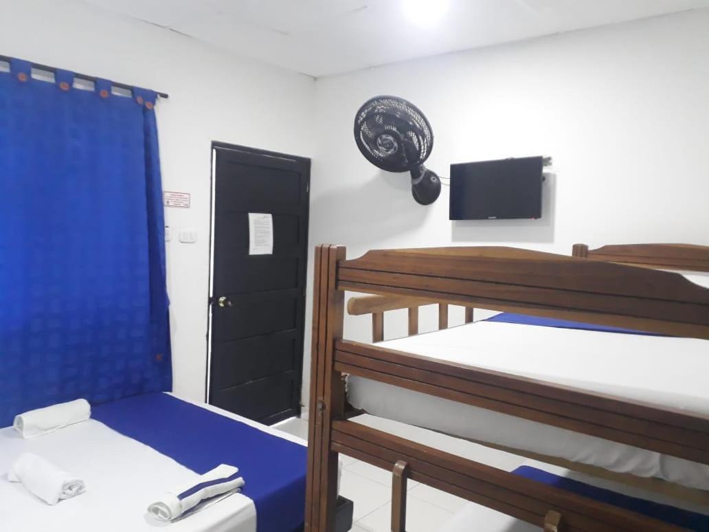 Hotel Don Tono Толу Екстер'єр фото